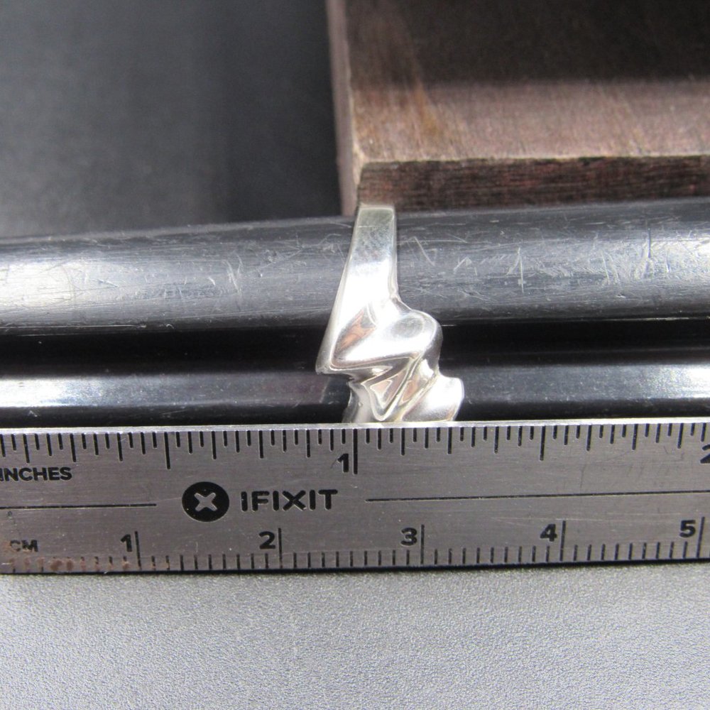 Size 6.75 Sterling Silver Odd Zig Zag Band Ring - Picture 6 of 7